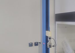 univerzální testovací stroje, univerzální zkušební stroje, testovací stroje, testovací systémy, trhací stroje