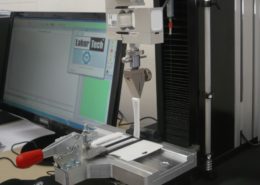 univerzální testovací stroje, univerzální zkušební stroje, testovací stroje, testovací systémy, trhací stroje