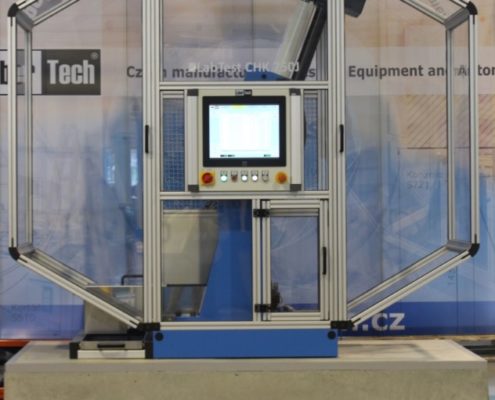 Pendulum impact tester, Charphy hammer LabTest ® CHK 750J - concrete base