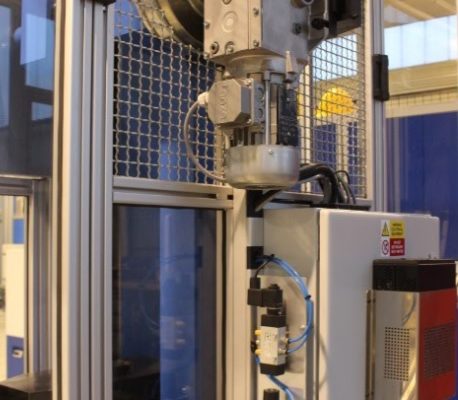 Pendulum impact tester, Charphy hammer LabTest ® CHK 750J - hammer lift unit with automatic preparation