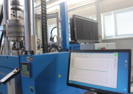 Dynamické zkušební stroje, Hydraulické zkušební stroje – LabTest 6.125H.8