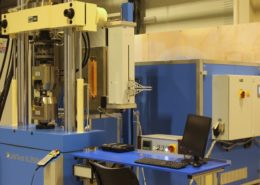 Dynamické zkušební strojeDynamické zkušební stroje, hydraulické zkušební stroje – LabTest 6.250H.5