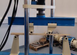 hydraulické zkušební stroje LabTest 6.500H.1 - přípravek pro 3bodý ohyb
