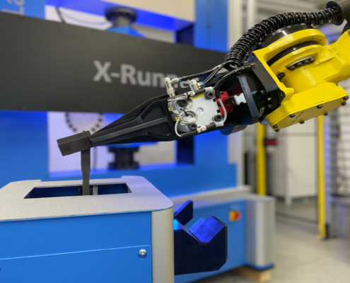 ROBOTIC WORKPLACE FOR TENSILE TESTS