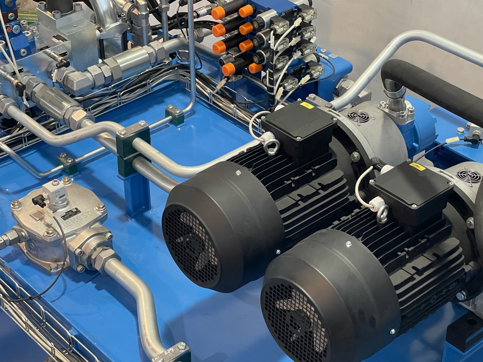 High-speed testing machines 20m/s and acceleration up to 500m/s2
